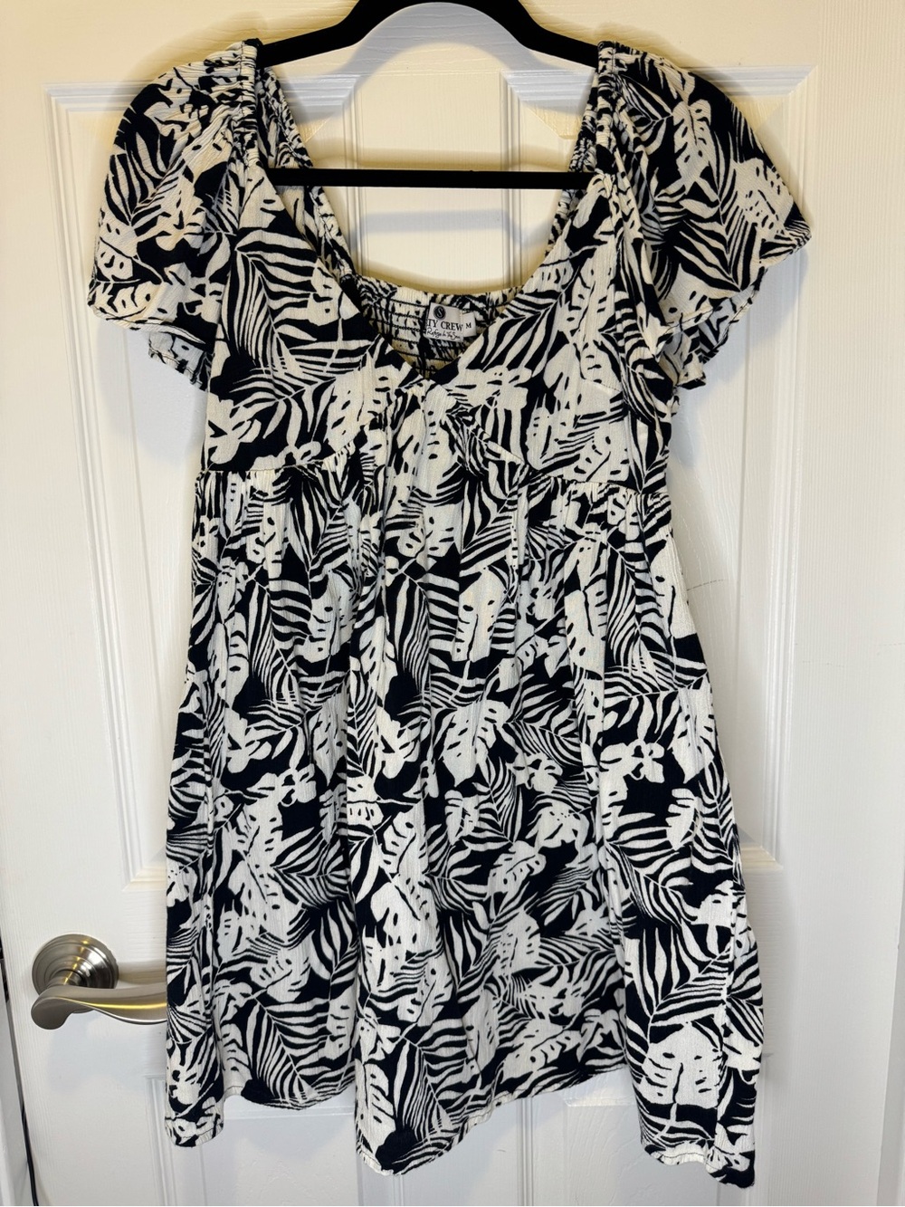 Salty Crew Tropical Palm Print Puff Sleeve Mini Dress Medium Black White - Picture 3 of 10